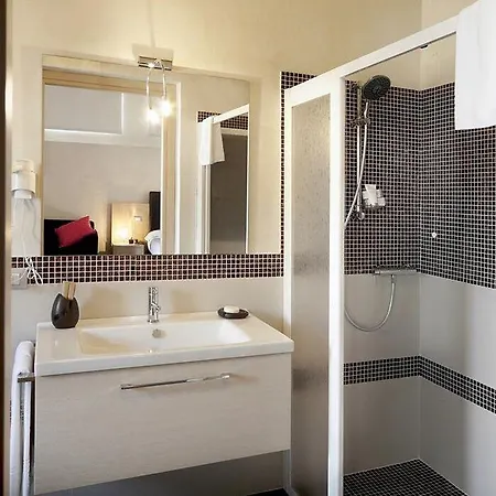 Casato Licitra 4*